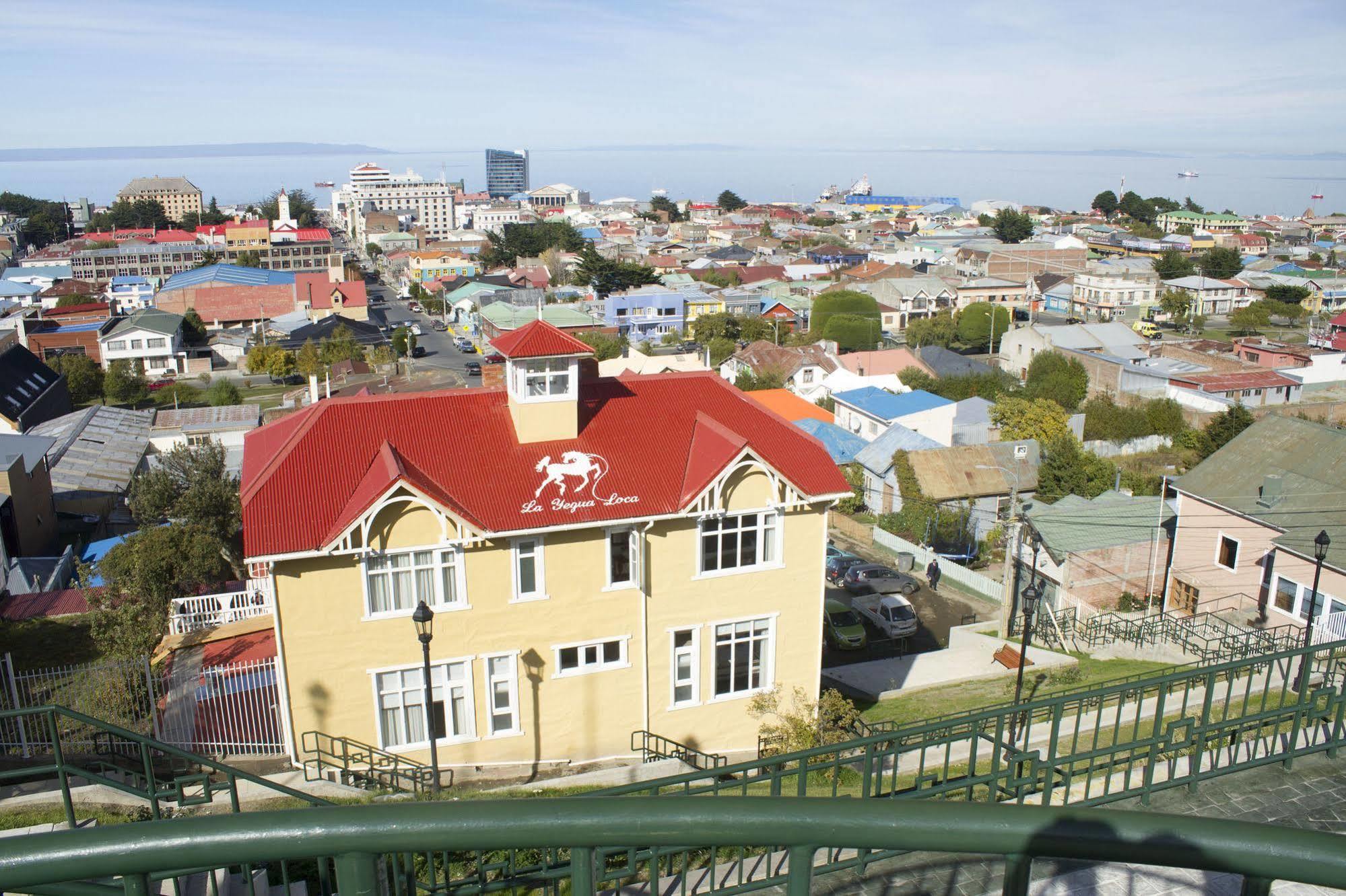 Hotel Boutique La Yegua Loca Punta Arenas Exterior foto